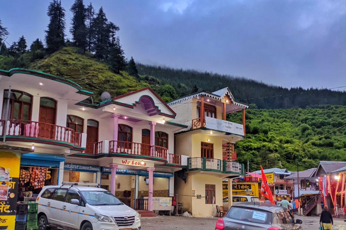 best homestay near kedarkantha trek