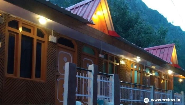 Best 5 hotels near Lamkhaga Pass Trek