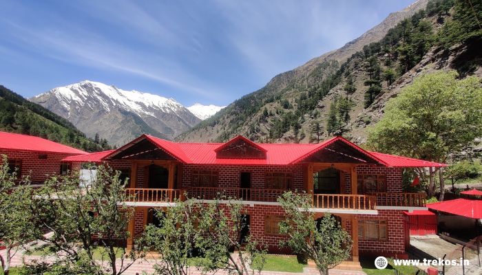 Best 5 hotels near Lamkhaga Pass Trek 