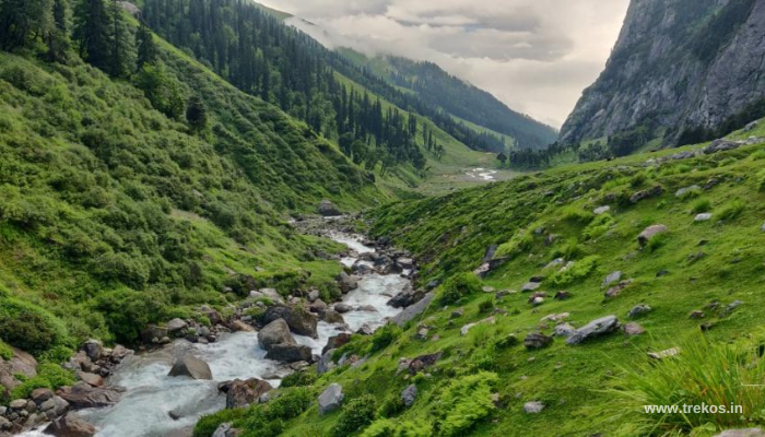 hyderabad to hampta pass trek distance