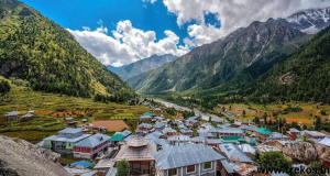 How high is Lamkhaga Pass Trek 